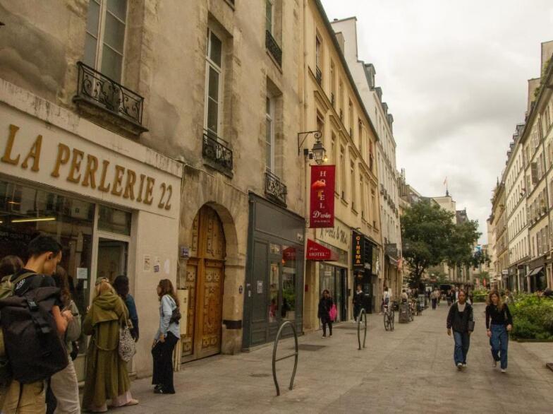 Loft Parisien Au Coeur Du Marais * Parijs
